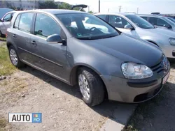 Gri Utilizat 2005 VW Golf IV Hatchback | 3.500 EUR