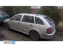 Gri Utilizat 2003 Skoda Fabia Hatchback | 1.800 EUR