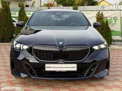 Culoarealbastru Utilizat 2024 BMW 520 Comfort Edition Berlinǎ | 54.690 EUR (Preț OK)