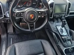 Utilizat 2015 Porsche Cayenne SUV | 23.000 EUR (Super Preț)