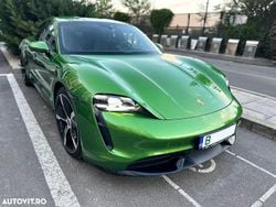 Verde Utilizat 2020 Porsche Taycan Turbo Berlinǎ | 80.900 EUR