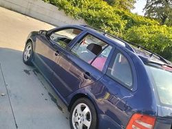 Utilizat 2001 Skoda 105 Berlinǎ | 700 EUR