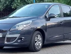 Gri Utilizat 2012 Renault Scénic III Monovolum | 2.750 EUR (Super Preț)