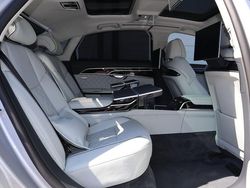 Utilizat 2023 Audi A8L Exclusive Berlinǎ | 94.609 EUR