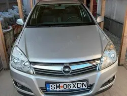 Utilizat 2010 Opel Astra Berlinǎ | 4.800 EUR