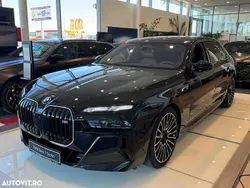 Culoarenegru Nouă 2025 BMW M760e Executive Berlinǎ | 169.279 EUR