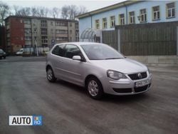 Gri Utilizat 2005 VW Polo Hatchback | 2.450 EUR (Scump)