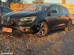 Culoarenegru Utilizat 2016 Renault Mégane GrandTour Intens Break | 9.990 EUR (Puțin scump)