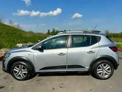 Gri Utilizat 2021 Dacia Sandero Stepway Hatchback | 11.200 EUR (Preț OK)