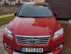 Rosu Utilizat 2012 Toyota RAV4 SUV | 17.000 EUR (Scump)