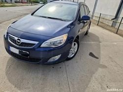Utilizat 2011 Opel Astra Hatchback | 2.900 EUR (Preț bun)