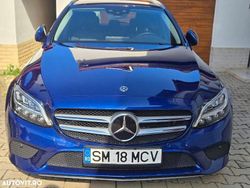 Albastru Utilizat 2020 Mercedes C300e Avantgarde Berlinǎ | 29.599 EUR (Preț OK)