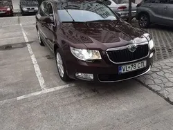 Rosu Utilizat 2009 Skoda Superb Elegance Berlinǎ | 6.500 EUR (Puțin scump)