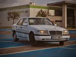 Mercedes C200