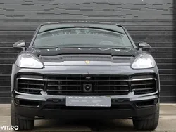 Negru Utilizat 2023 Porsche Cayenne SUV | 71.281 EUR (Super Preț)