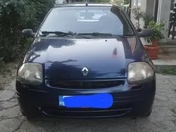 Utilizat 2001 Renault Clio II Berlinǎ | 950 EUR (Puțin scump)