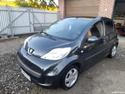 Gri Utilizat 2009 Peugeot 107 Hatchback | 2.400 EUR