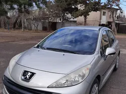 Gri Utilizat 2008 Peugeot 207 Hatchback | 3.400 EUR (Preț OK)