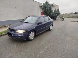 Utilizat 2004 Opel Astra Hatchback | 799 EUR (Preț bun)