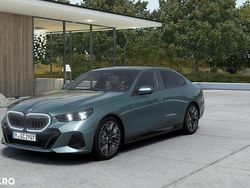 Culoareverde Nouă 2025 BMW 520 Shadowline Berlinǎ | 78.020 EUR