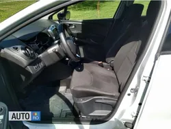 Alb Utilizat 2015 Renault Clio IV Coupe | 1.000 EUR