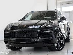 Culoarenegru Utilizat 2021 Porsche Cayenne SUV | 75.233 EUR (Puțin scump)
