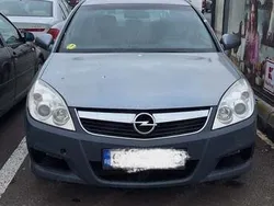Utilizat 2008 Opel Vectra Berlinǎ | 2.000 EUR (Preț OK)