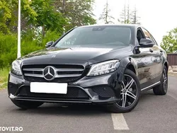 Culoarenegru Utilizat 2021 Mercedes C300 AMG line Berlinǎ | 22.900 EUR