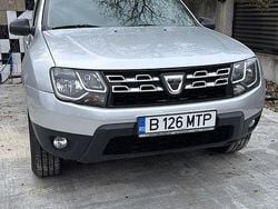 Culoareargint Utilizat 2014 Dacia Duster Lauréate SUV | 7.950 EUR (Preț bun)
