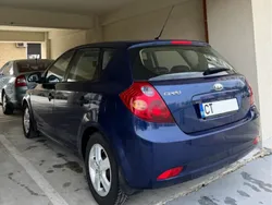 Albastru Utilizat 2009 Kia Ceed 2 Hatchback | 2.250 EUR (Preț bun)