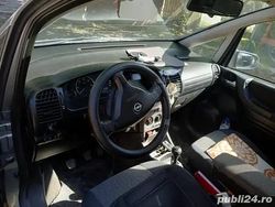 Utilizat 2005 Opel Zafira Monovolum | 1.500 EUR (Preț OK)