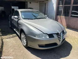 Gri Utilizat 2006 Alfa Romeo GT Distinctive Coupe | 890 EUR