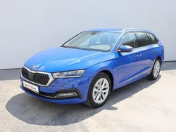 Albastru deschis metalic perleffect Utilizat 2022 Skoda Octavia Break | 17.900 EUR (Puțin scump)