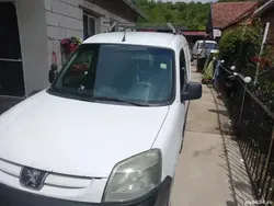 Utilizat 2003 Peugeot Partner Monovolum | 1.400 EUR