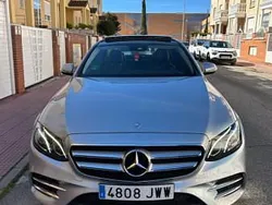 Utilizat 2017 Mercedes E220 AMG Berlinǎ | 24.900 EUR