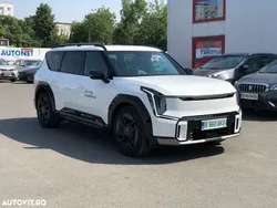 Alb Utilizat 2023 Kia EV9 SUV | 73.989 EUR