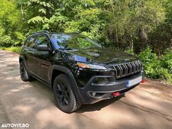 Negru Utilizat 2016 Jeep Cherokee Trailhawk SUV | 23.500 EUR