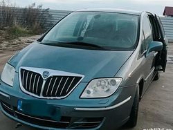 Gri Utilizat 2009 Lancia Phedra Monovolum | 2.950 EUR