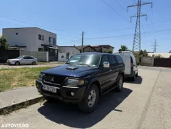 Albastru Utilizat 2004 Mitsubishi Pajero Intense SUV | 4.450 EUR