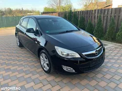 Negru Utilizat 2011 Opel Astra Active Hatchback | 3.750 EUR (Preț OK)