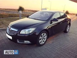 Negru Utilizat 2010 Opel Insignia Berlinǎ | 7.750 EUR