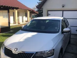 Alb Utilizat 2014 Skoda Rapid Active Hatchback | 5.900 EUR (Preț OK)