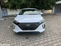 Alb Utilizat 2017 Hyundai Ioniq Trend Berlinǎ | 11.900 EUR