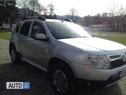 Argintiu Utilizat 2010 Dacia Duster SUV | 6.800 EUR (Puțin scump)