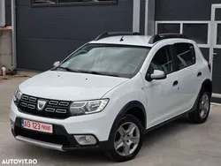 Alb Utilizat 2017 Dacia Sandero Prestige Hatchback | 5.999 EUR (Preț OK)