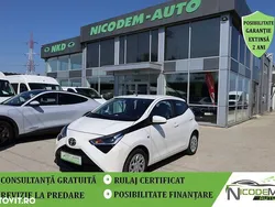 Alb Utilizat 2020 Toyota Aygo Hatchback | 10.990 EUR (Preț bun)