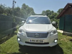 Alb Utilizat 2010 Toyota RAV4 Comfort SUV | 7.100 EUR (Preț OK)