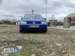 Albastru Utilizat 2001 VW Golf IV Berlinǎ | 1.050 EUR (Preț OK)