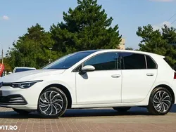 Culoarealb Nouă 2024 VW Golf VIII Hatchback | 27.000 EUR (Preț bun)