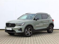 Verde inchis normal Utilizat 2025 Volvo XC40 Plus SUV | 42.350 EUR